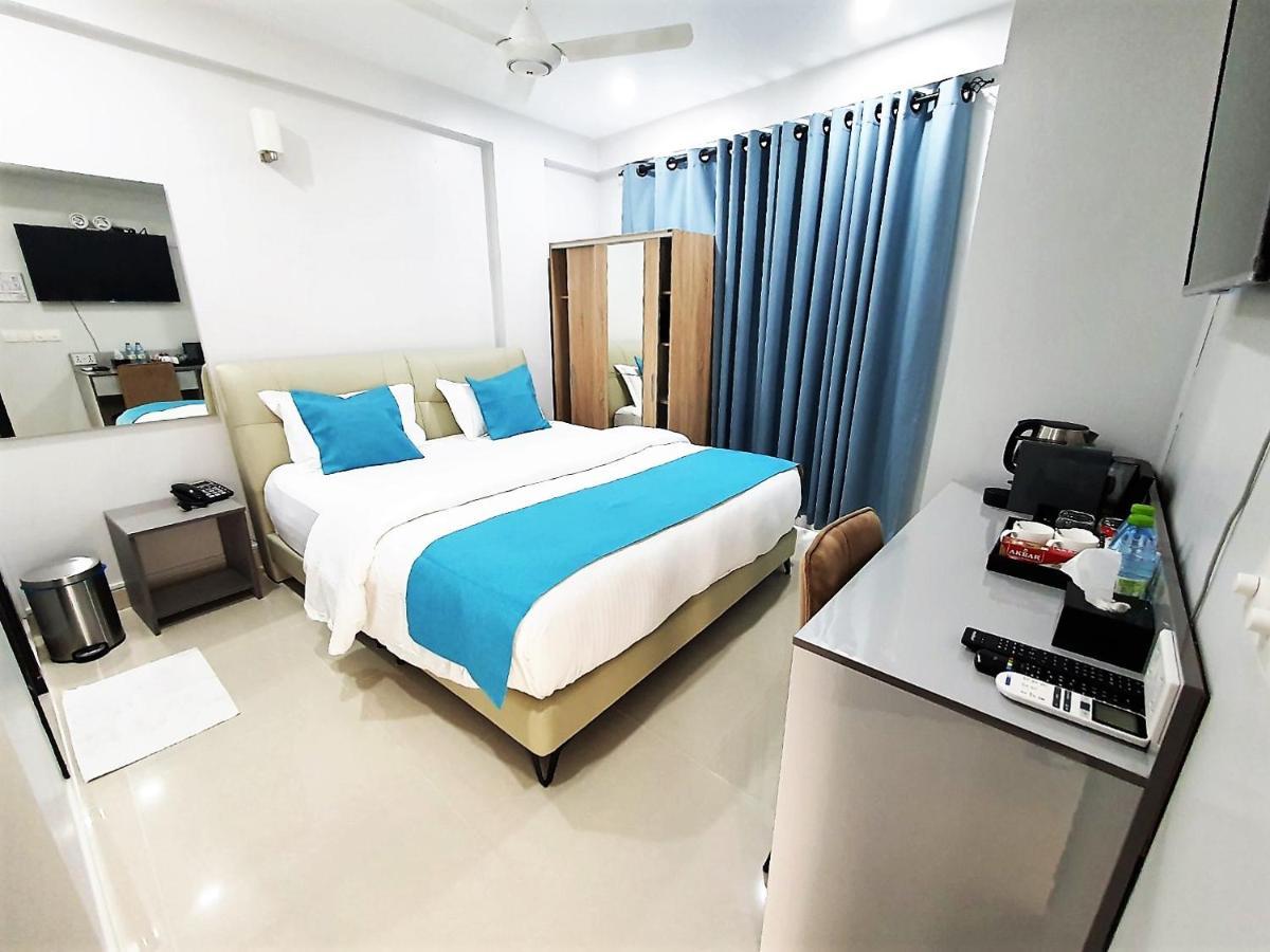 Tour Inn มาเล ภายนอก รูปภาพ