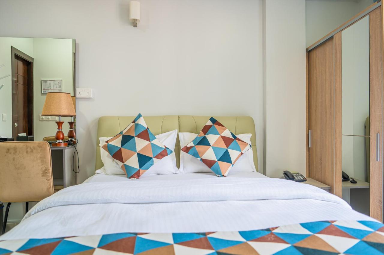 Tour Inn มาเล ภายนอก รูปภาพ