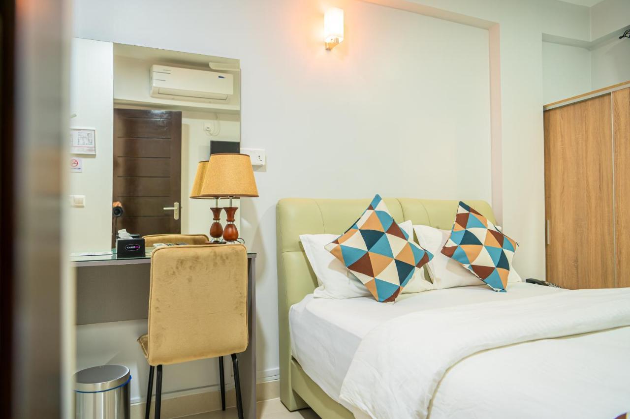 Tour Inn มาเล ภายนอก รูปภาพ